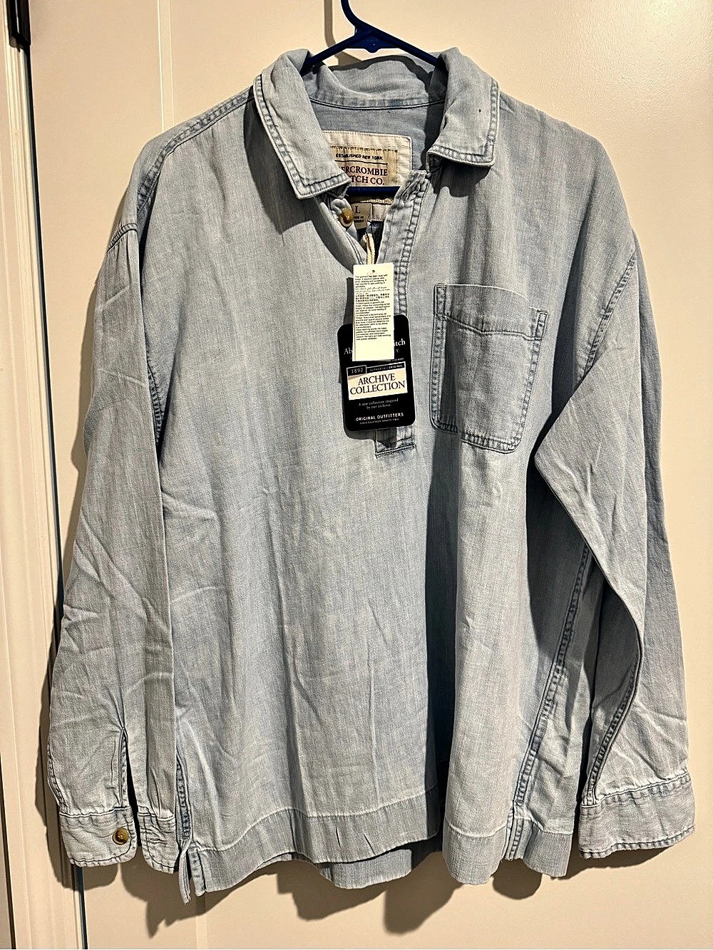 NWT Abercrombie & Fitch Archive Collection Light Blue Shirt Large